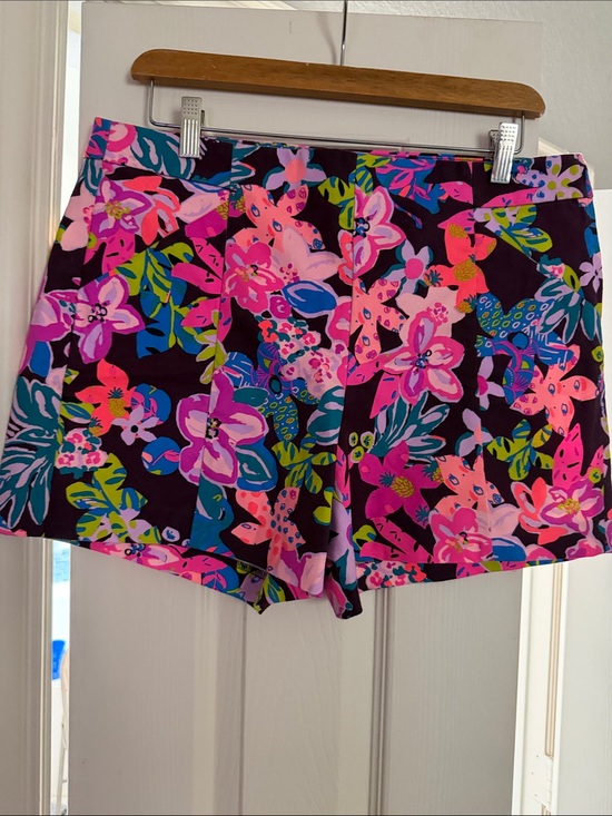 Lilly Pulitzer Pants - NWT Lilly Pulitzer Floral High-Waist Shorts in Pink Multi with side zipper